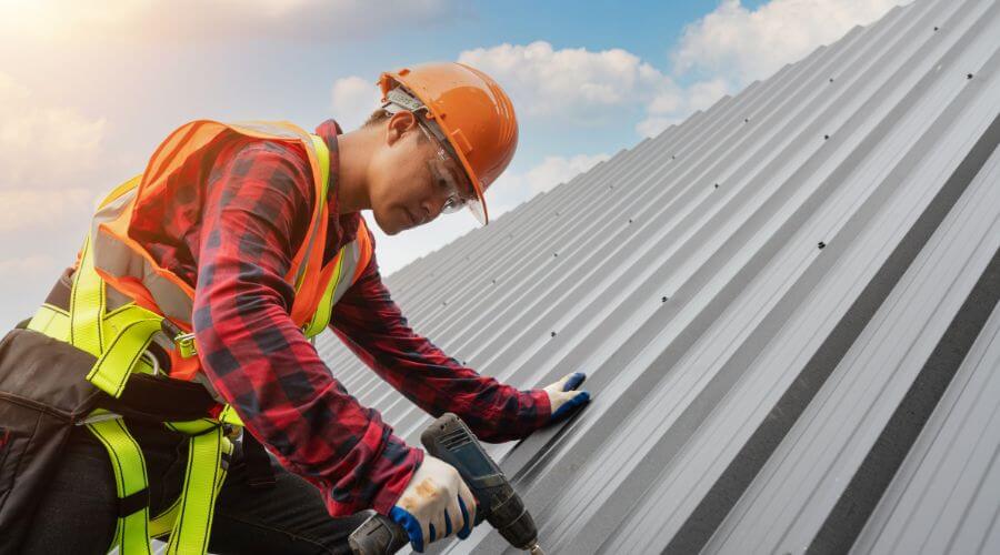 Professional Emergency Roof Repairs services in Stuart, OK